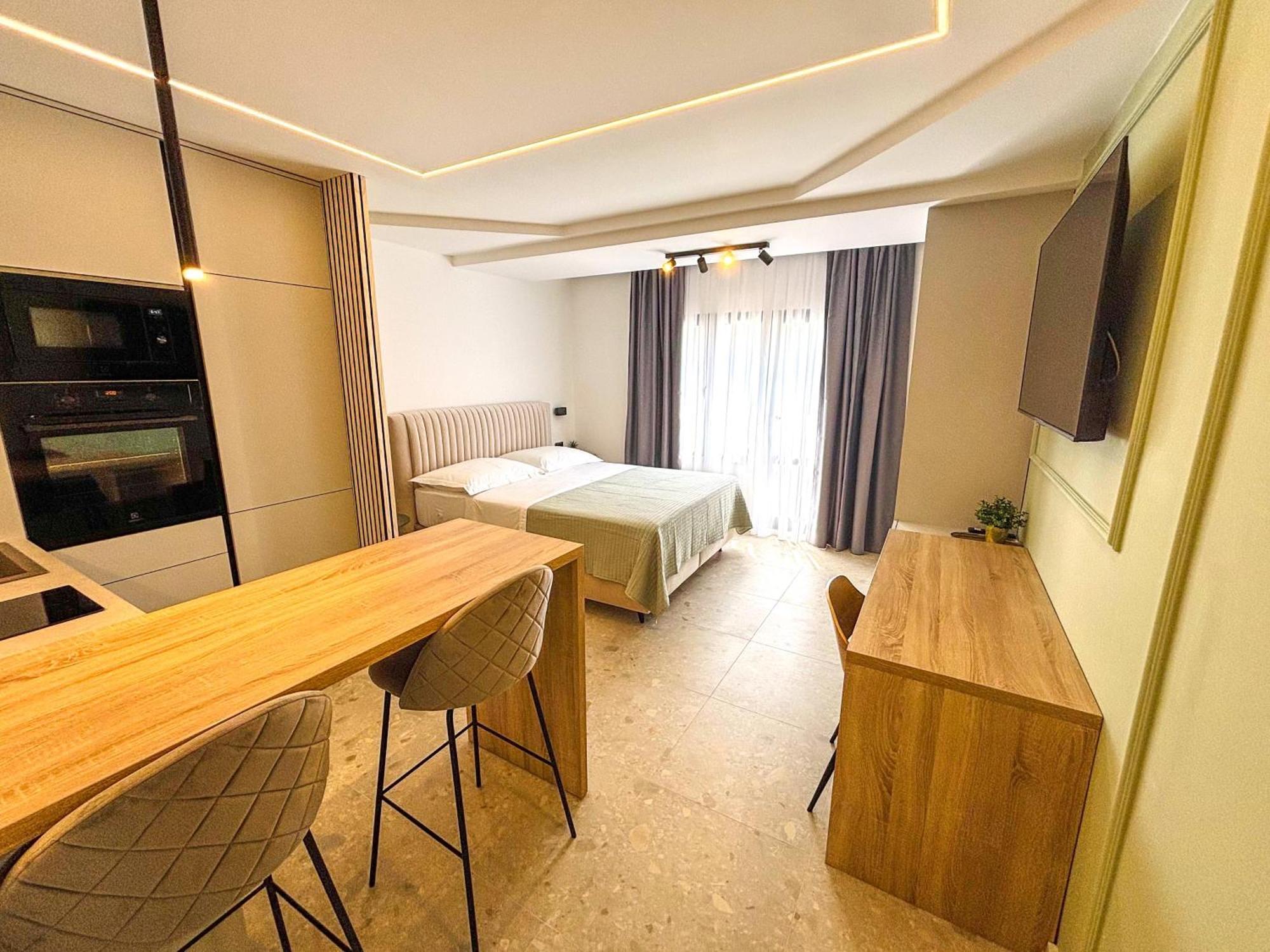 Marthinis Luxury Suites Split Buitenkant foto
